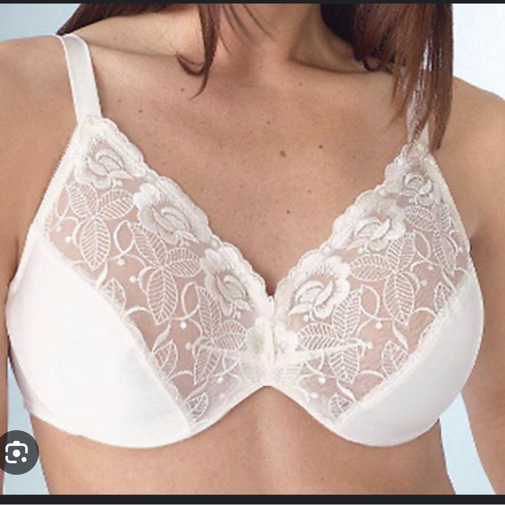Wacoal 85122 Hidden Elegance Ivory Minimizer Bra 36C